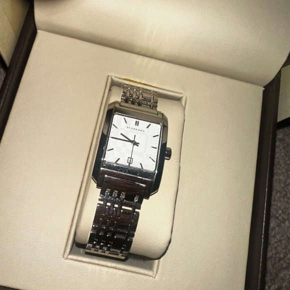 Burberry Nova Check Watch - Picture 1 of 4